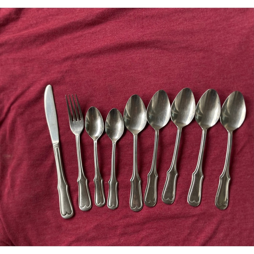 Oxford Hall Stainless Korea 9pc Flatware Set Knife Fork Spoons Heart Motif
